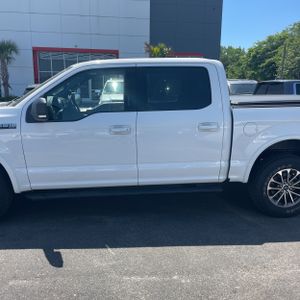FORD F-150 XLT - 4