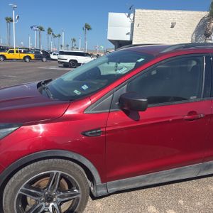 صورة 2 لـ 2019 FORD ESCAPE SEL