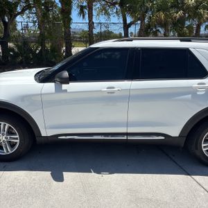 FORD EXPLORER XLT - 4
