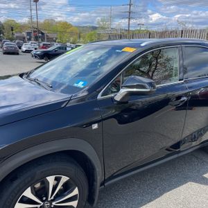 LEXUS NX 300 F SPORT - 2