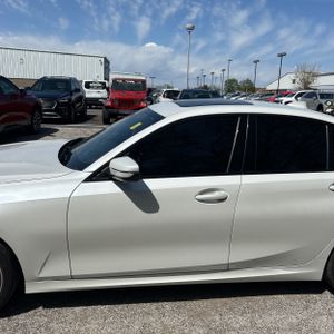 BMW 330I XDRIVE - 4