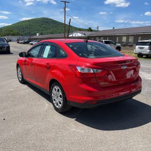 FORD FOCUS SE - 5