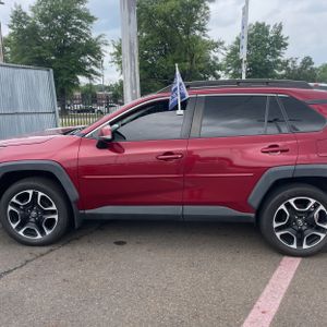 صورة 4 لـ 2019 Toyota RAV4 ADVENTURE