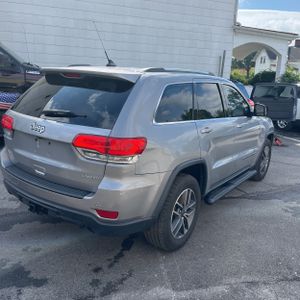 صورة 8 لـ 2019 JEEP GRAND CHEROKEE LAREDO E
