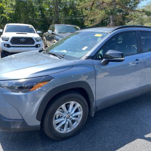 TOYOTA COROLLA CROSS - 2