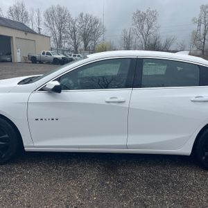CHEVROLET MALIBU 1LT - 4