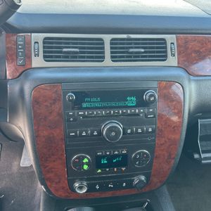 2014 Chevrolet SUBURBAN LT — миниатюра 36