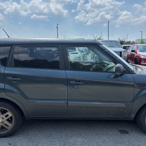 2011 KIA SOUL + 照片 11