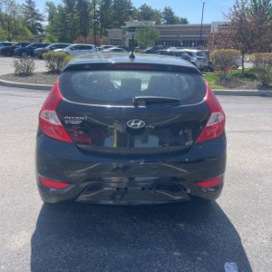 HYUNDAI ACCENT SE - 7