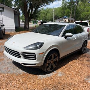 PORSCHE CAYENNE BASE - 1
