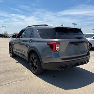 FORD EXPLORER ST - 6