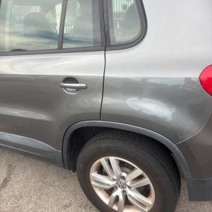 2017 Volkswagen TIGUAN 2.0T S — фото 6