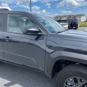 2025 Toyota 4RUNNER SR5 — миниатюра 13