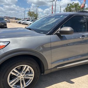 2022 FORD EXPLORER XLT — фото 2