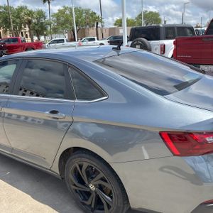 VOLKSWAGEN JETTA SE - 6