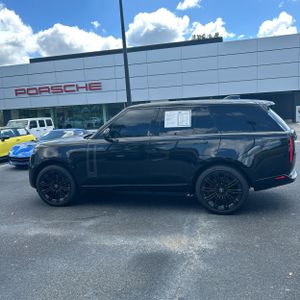 2025 LAND Rover RANGE ROVER P530 SE photo 3