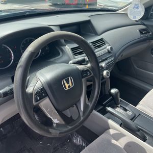 2010 Honda ACCORD LX — миниатюра 35