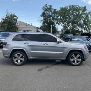 صورة 10 لـ 2015 JEEP GRAND CHEROKEE OVERLAND