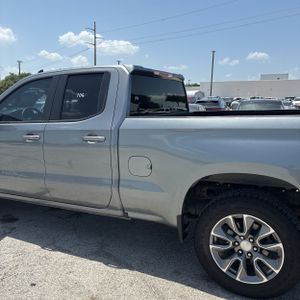 صورة 6 لـ 2020 Chevrolet SILVERADO 1500 LT