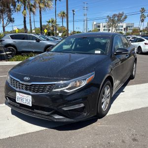 KIA OPTIMA LX - 1