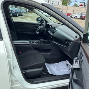 2023 Nissan ROGUE S — миниатюра 32