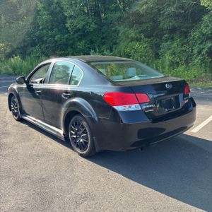 2010 Subaru LEGACY 2.5I — фото 5