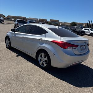 صورة 5 لـ 2013 Hyundai ELANTRA GLS