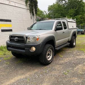 2011 Toyota TACOMA V6 photo 1