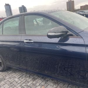 MERCEDES-BENZ E-CLASS - 10