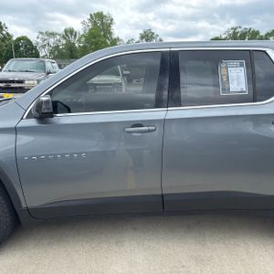 CHEVROLET TRAVERSE LS - 3