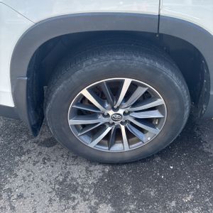 2017 Toyota HIGHLANDER XLE 照片 19