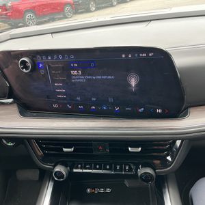 2025 Chevrolet TAHOE Z71 缩略图 38