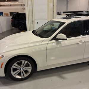 BMW 3 SERIES 330I - 2