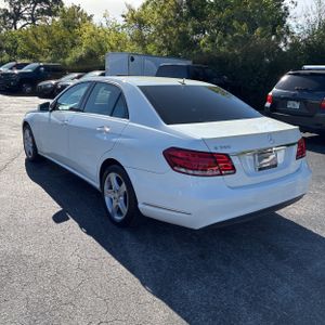 MERCEDES-BENZ E-CLASS - 5