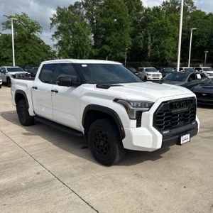TOYOTA TUNDRA - 10