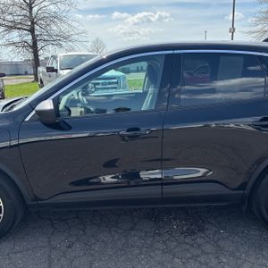 FORD ESCAPE PLUG-IN HYBRID SE - 4