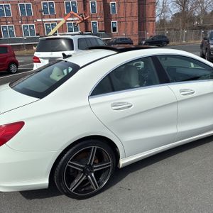 MERCEDES-BENZ CLA - 9