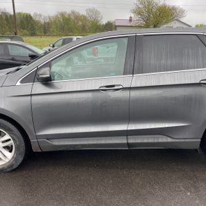 FORD EDGE SEL - 4