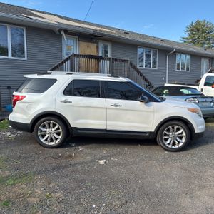 FORD EXPLORER XLT - 10