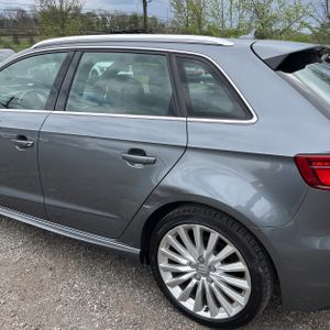 AUDI A3 E-TRON 1.4T PREMIUM - 6