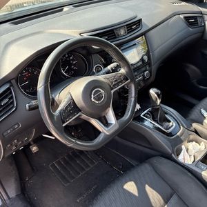 2017 Nissan ROGUE SV — фото 65