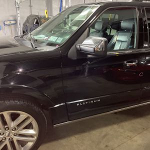 FORD EXPEDITION PLATINUM - 2