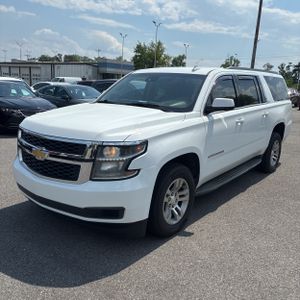 CHEVROLET SUBURBAN LT - 1
