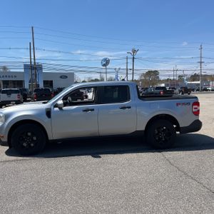 FORD MAVERICK XLT - 3