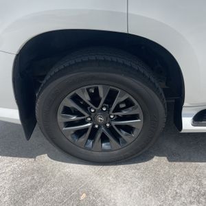 صورة مصغرة 19 لـ 2022 Lexus GX 460 BASE