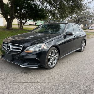 MERCEDES-BENZ E-CLASS - 1