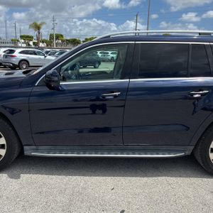 MERCEDES-BENZ GLS - 4