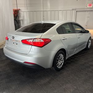 KIA FORTE LX - 8