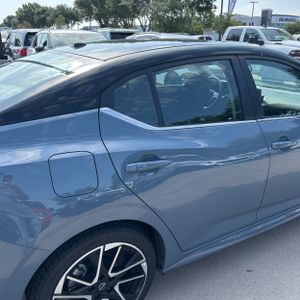 2025 Nissan SENTRA SR photo 8