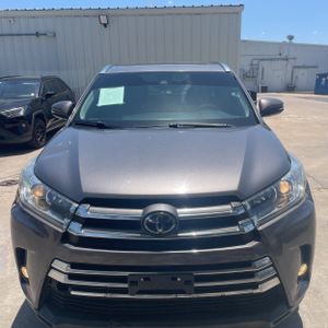 صورة مصغرة 15 لـ 2017 Toyota HIGHLANDER LIMITED